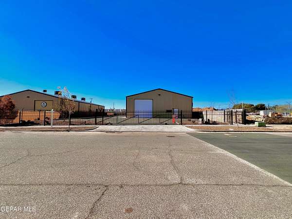 0.43 Acres of Mixed-Use Land for Sale in El Paso, Texas
