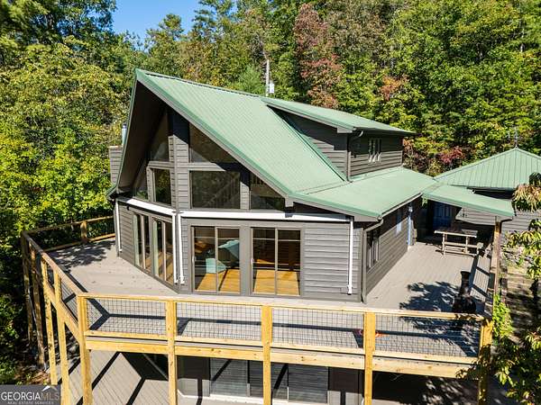 2 Acres of Residential Land with Home for Sale in Lakemont, Georgia