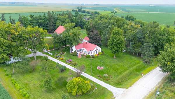 18 Acres of Land with Home for Sale in Perry, Iowa