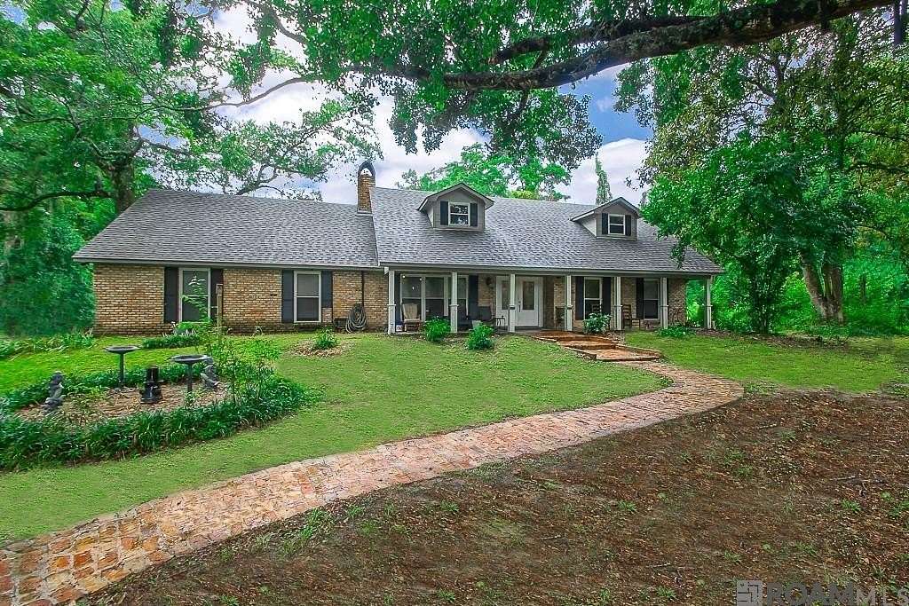 3.64 Acres of Residential Land with Home for Sale in Walker, Louisiana