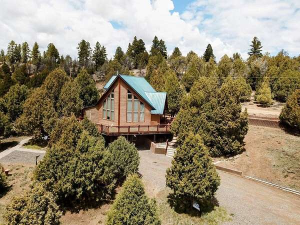 2.13 Acres of Residential Land with Home for Sale in Duck Creek Village, Utah