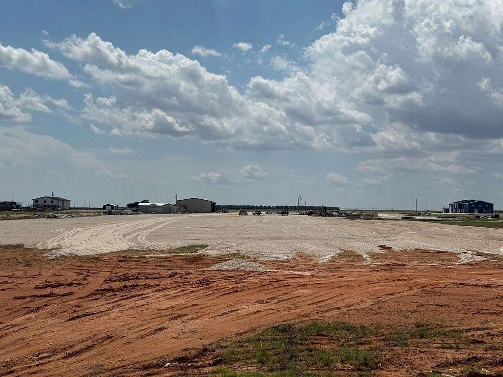 6 Acres of Commercial Land for Sale in Seminole, Texas