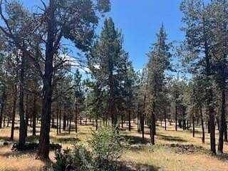 0.95 Acres of Residential Land for Sale in Klamath Falls, Oregon