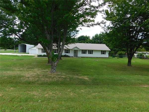 1.69 Acres of Improved Mixed-Use Land for Sale in Farmington, Arkansas