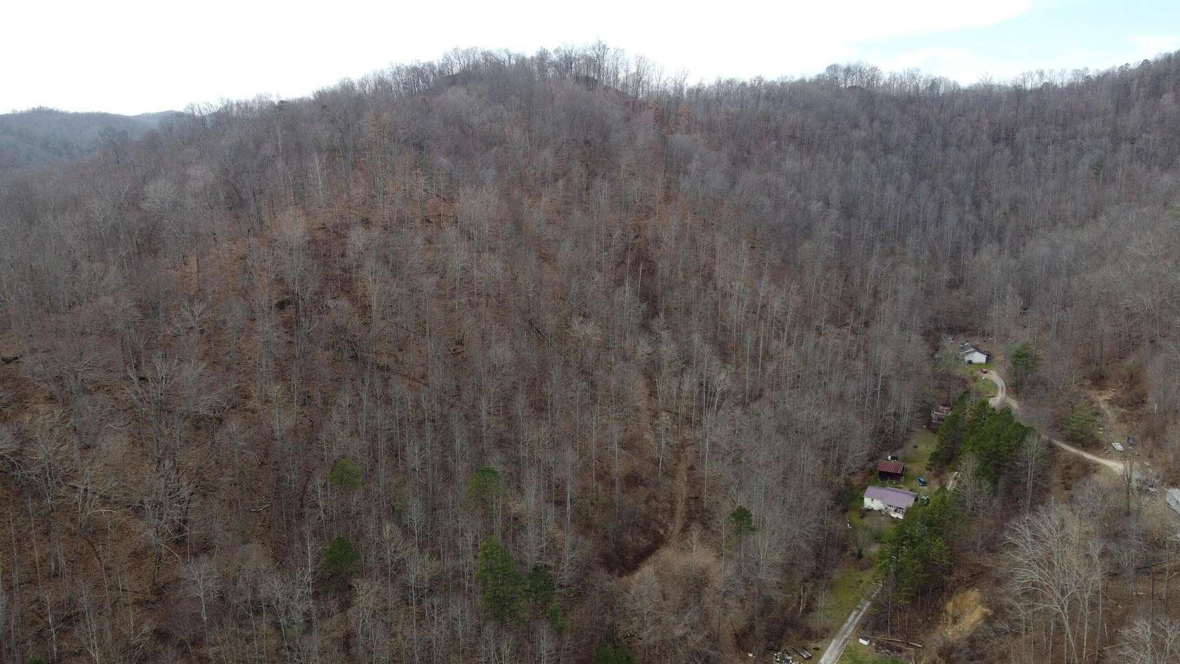 30 Acres of Recreational Land for Sale in Hyden, Kentucky