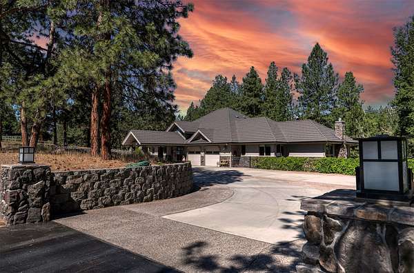 5 Acres of Residential Land with Home for Sale in Victor, Montana