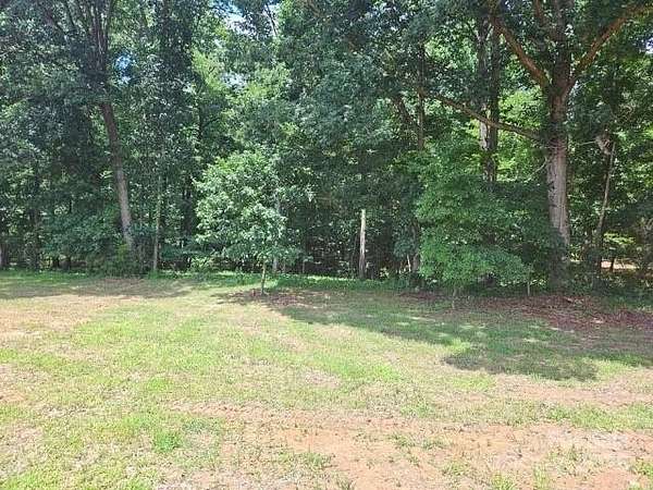 10 Acres of Land for Sale in Albemarle, North Carolina