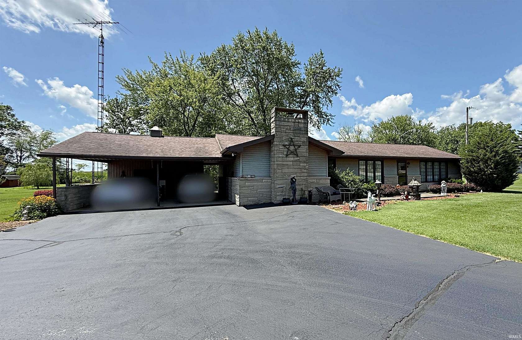 1.56 Acres of Residential Land with Home for Sale in Washington, Indiana