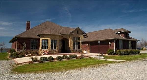 3.17 Acres of Residential Land with Home for Sale in Durant, Oklahoma