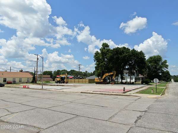 0.33 Acres of Mixed-Use Land for Sale in Baxter Springs, Kansas