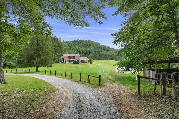 92.3 Acres of Land with Home for Sale in Clayton, Georgia
