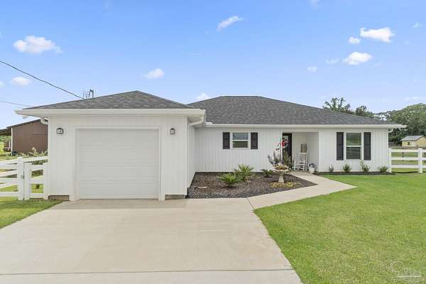 1.57 Acres of Residential Land with Home for Sale in Jay, Florida