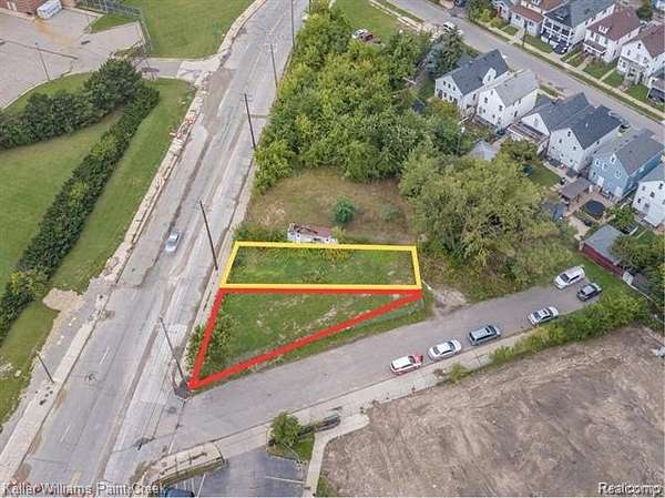 0.07 Acres of Commercial Land for Sale in Hamtramck, Michigan