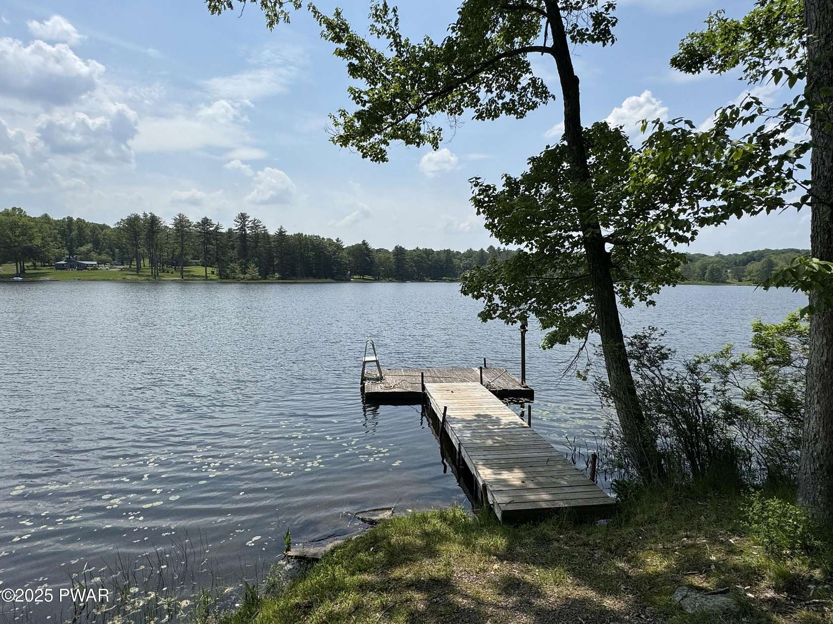 1 Acre of Residential Land for Sale in Lackawaxen, Pennsylvania