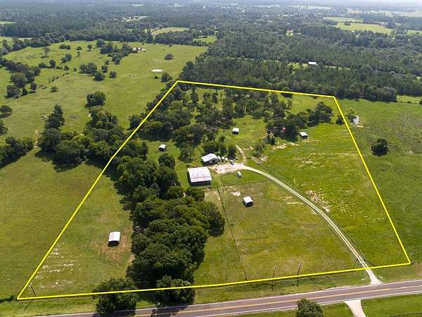 20 Acres of Improved Agricultural Land for Sale in Huntsville, Texas
