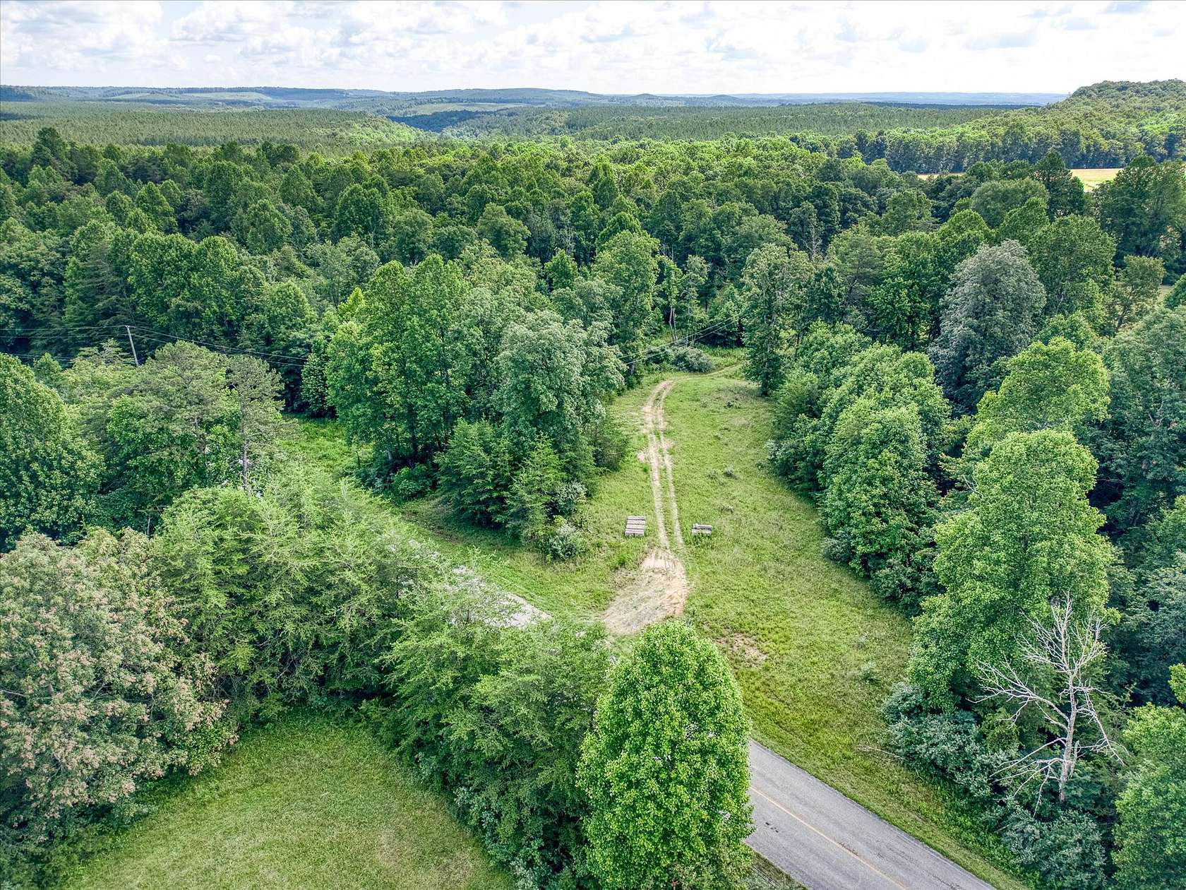 27.6 Acres of Land for Sale in Sparta, Tennessee