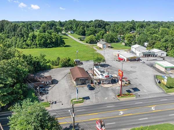 7.87 Acres of Improved Commercial Land for Sale in Madisonville, Kentucky