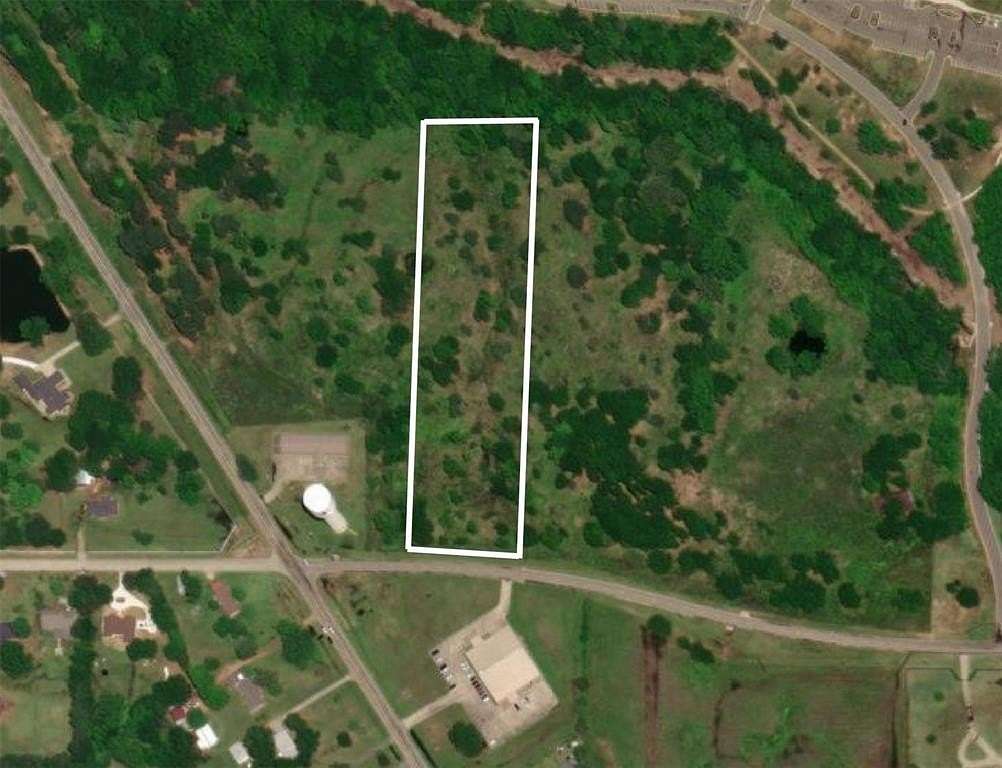 6 Acres of Residential Land for Sale in Mount Pleasant, Texas