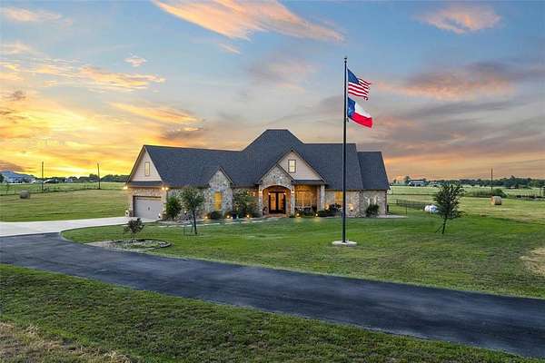 6.6 Acres of Land with Home for Sale in Lorena, Texas