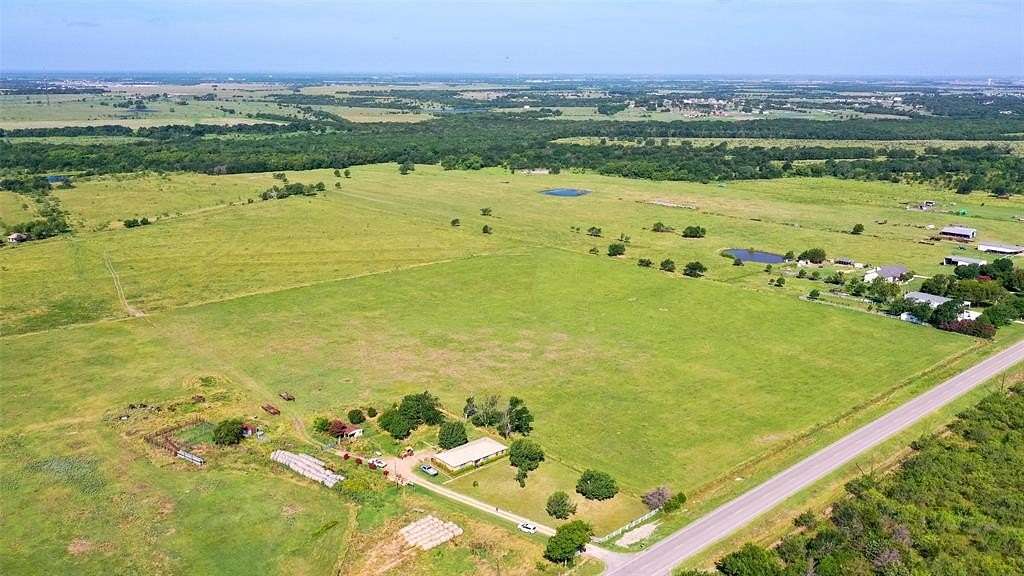 40 Acres of Agricultural Land for Sale in Terrell, Texas