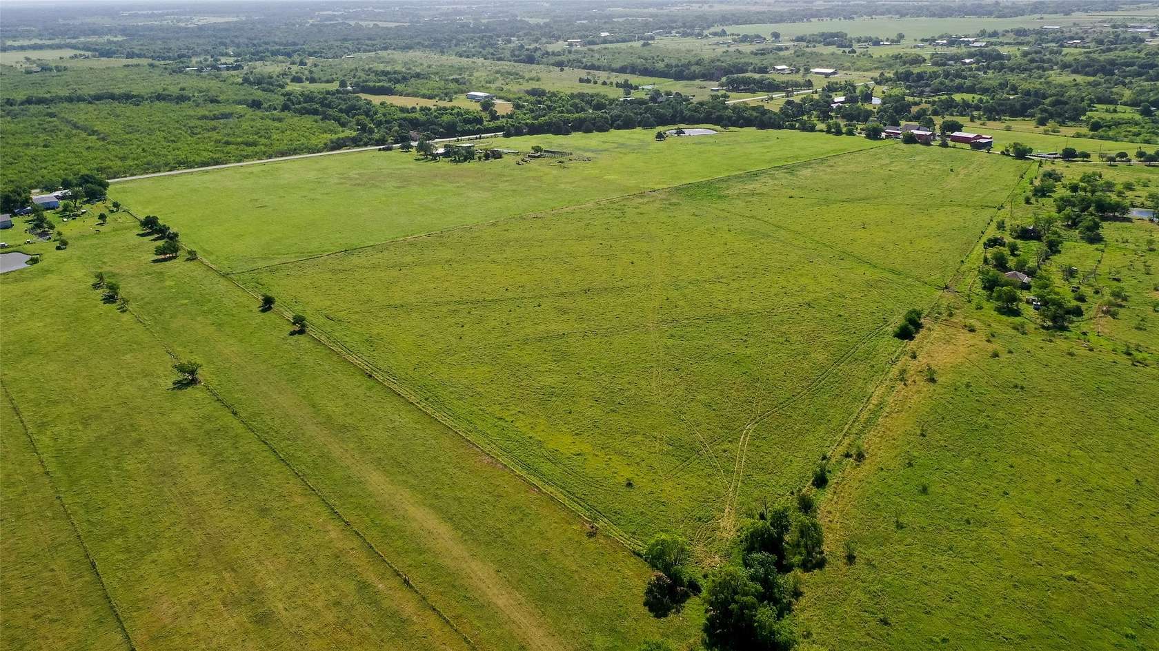 40 Acres of Agricultural & Residential Land for Sale in Terrell, Texas