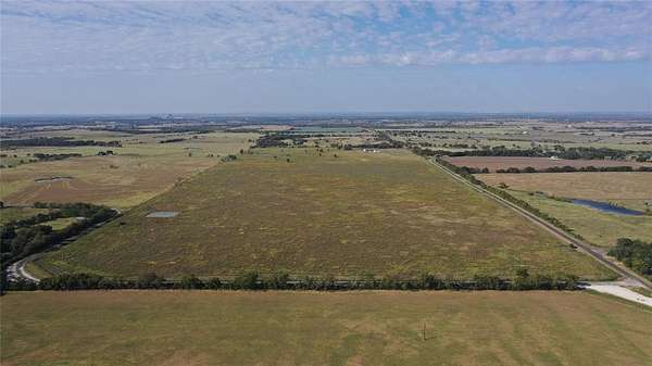11 Acres of Land for Sale in Mart, Texas