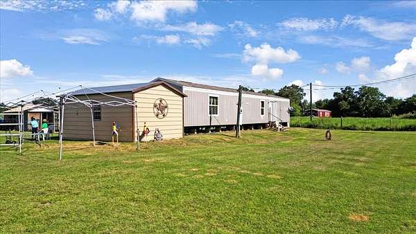 2.47 Acres of Residential Land with Home for Sale in Alba, Texas