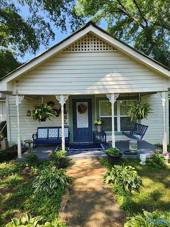 2.55 Acres of Residential Land with Home for Sale in Fort Payne, Alabama