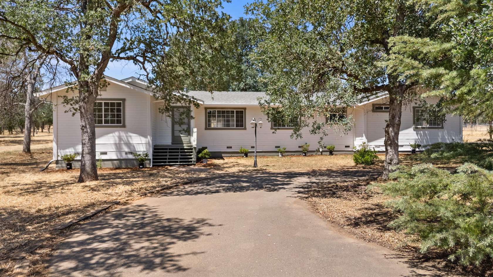 3.52 Acres of Land with Home for Sale in Cottonwood, California