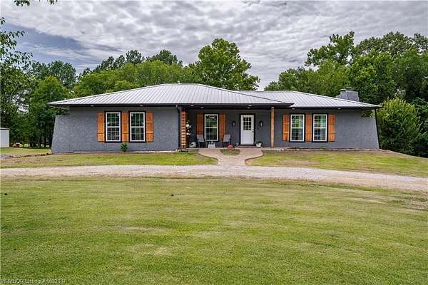 5.36 Acres of Residential Land with Home for Sale in Fort Smith, Arkansas