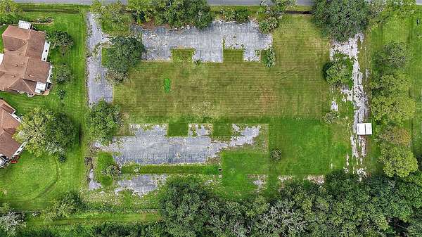 2.68 Acres of Mixed-Use Land for Sale in Leesburg, Florida