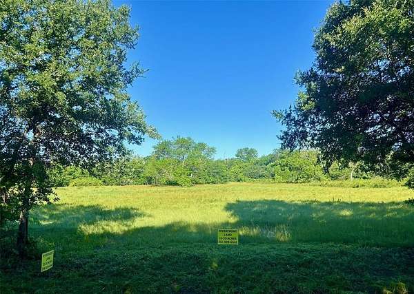 20 Acres of Recreational Land for Sale in Commerce, Texas