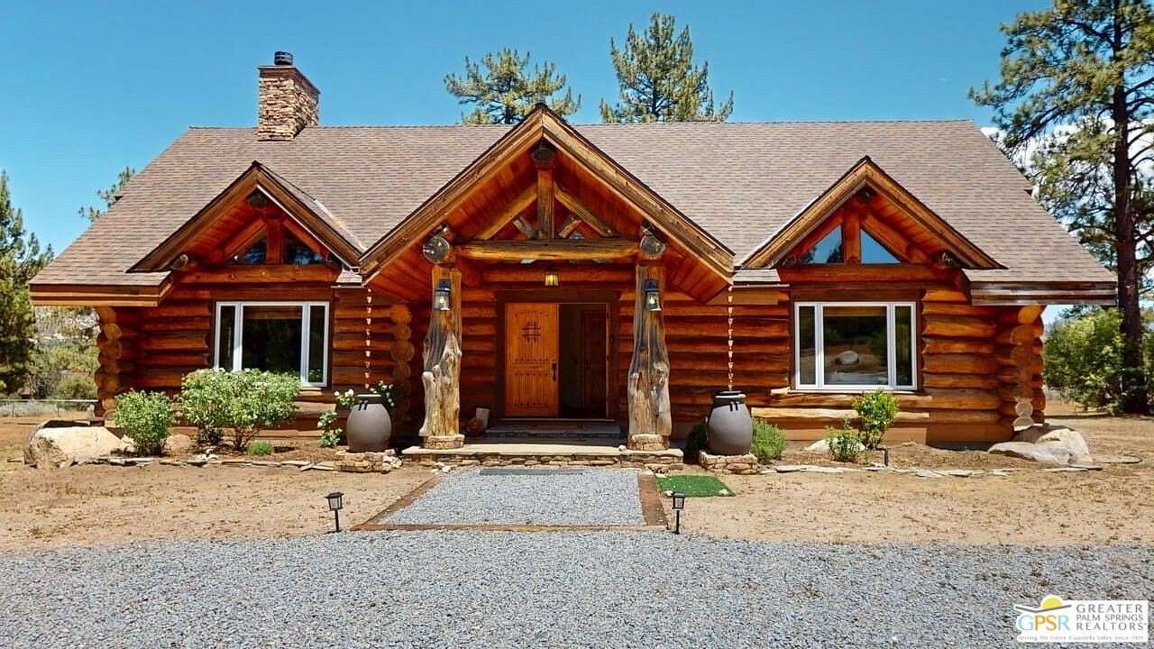 4.5 Acres of Residential Land with Home for Sale in Mountain Center, California