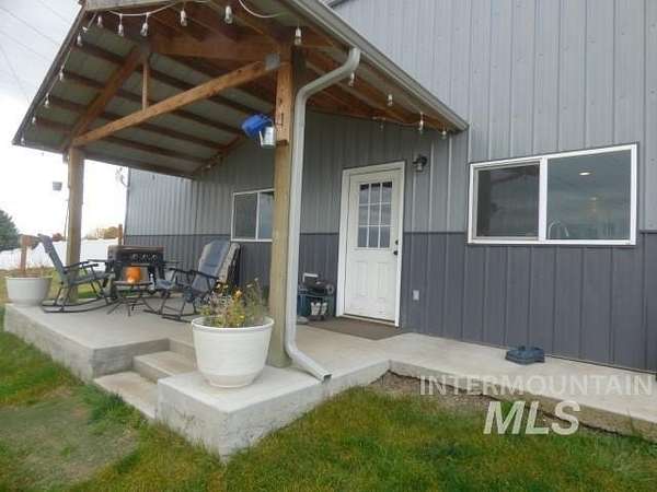 3 Acres of Residential Land with Home for Sale in Clarkston, Washington