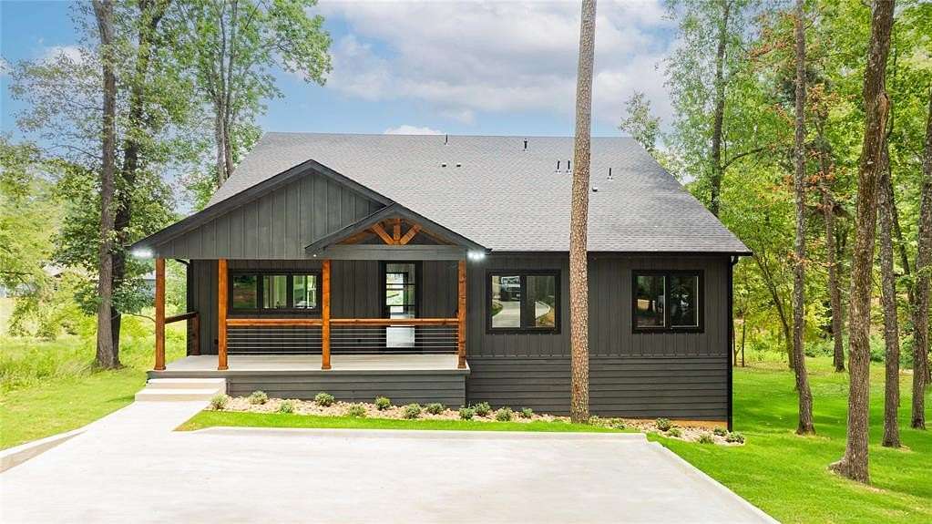 2 Acres of Residential Land with Home for Sale in Winnsboro, Texas