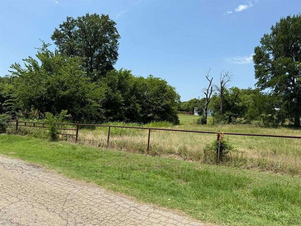 1 Acre of Residential Land for Sale in Mabank, Texas