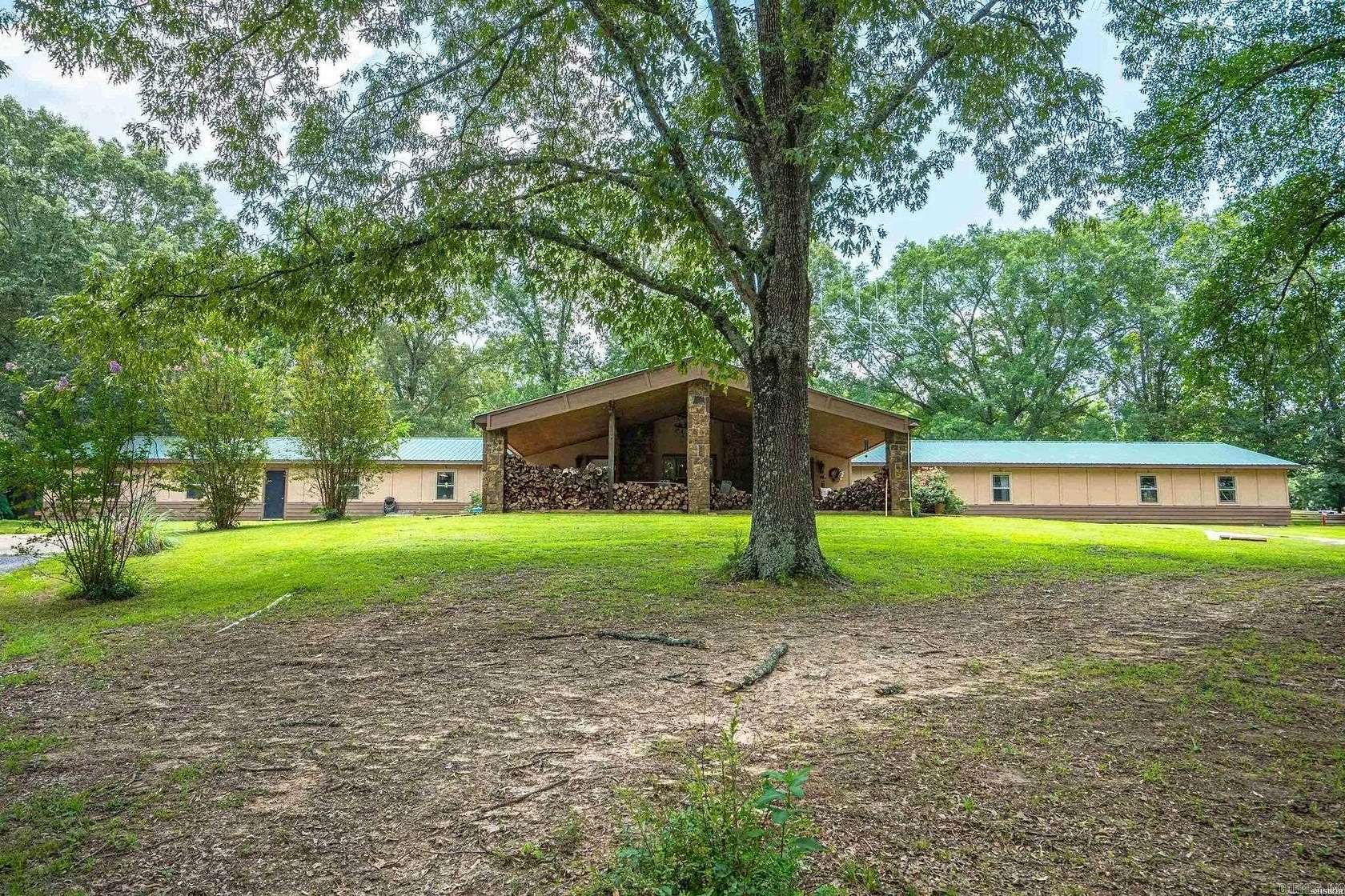 4.25 Acres of Land with Home for Sale in Bismarck, Arkansas