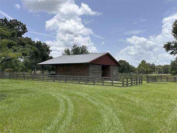 2.82 Acres of Residential Land for Sale in Lithia, Florida