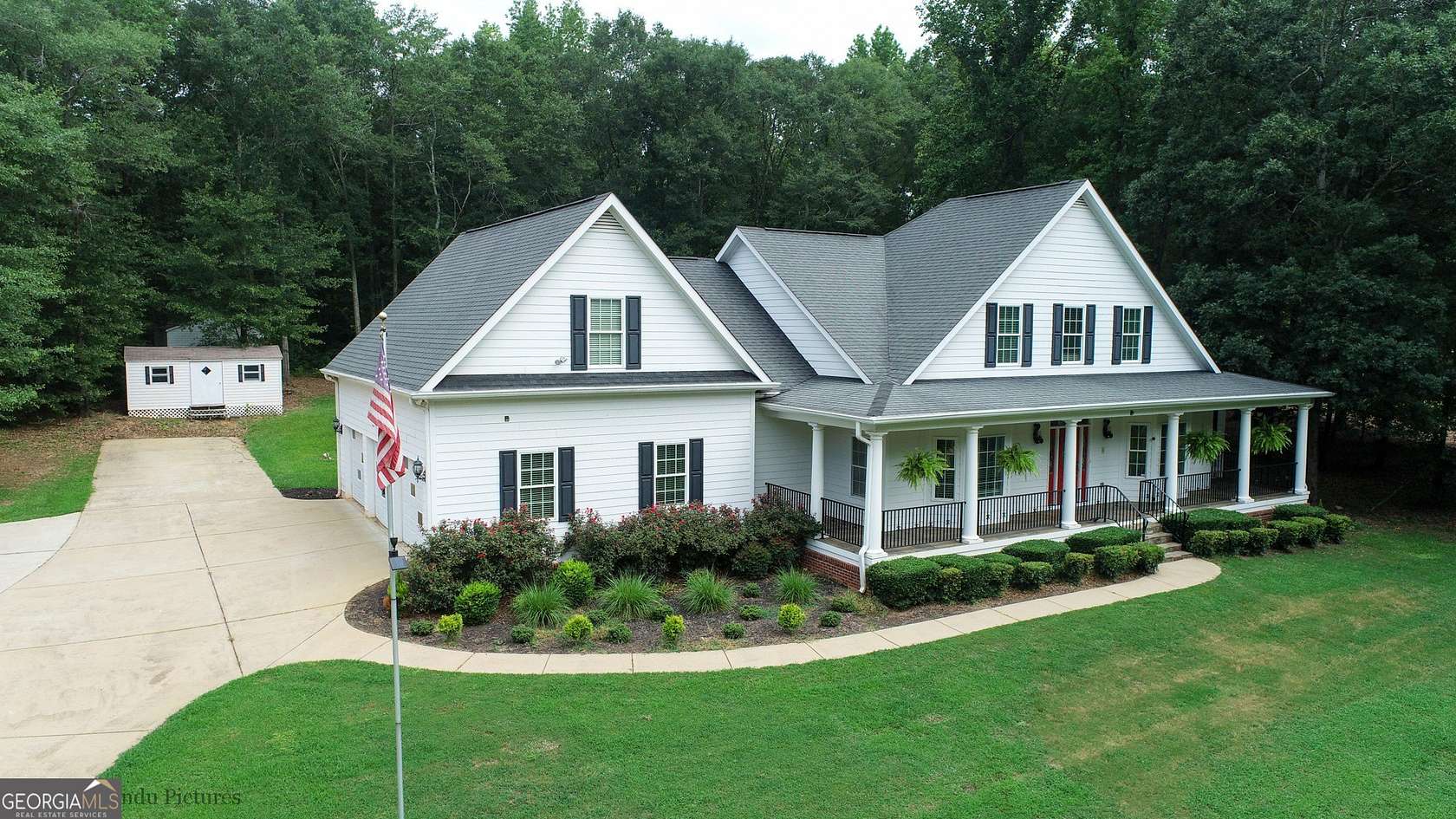 1.58 Acres of Residential Land with Home for Sale in Winterville, Georgia