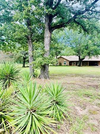 3 Acres of Residential Land with Home for Sale in Detroit, Texas
