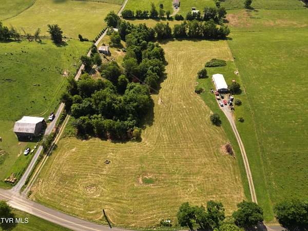 8 Acres of Residential Land with Home for Sale in Meadowview, Virginia