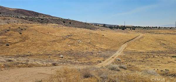 42.8 Acres of Land for Sale in Lancaster, California