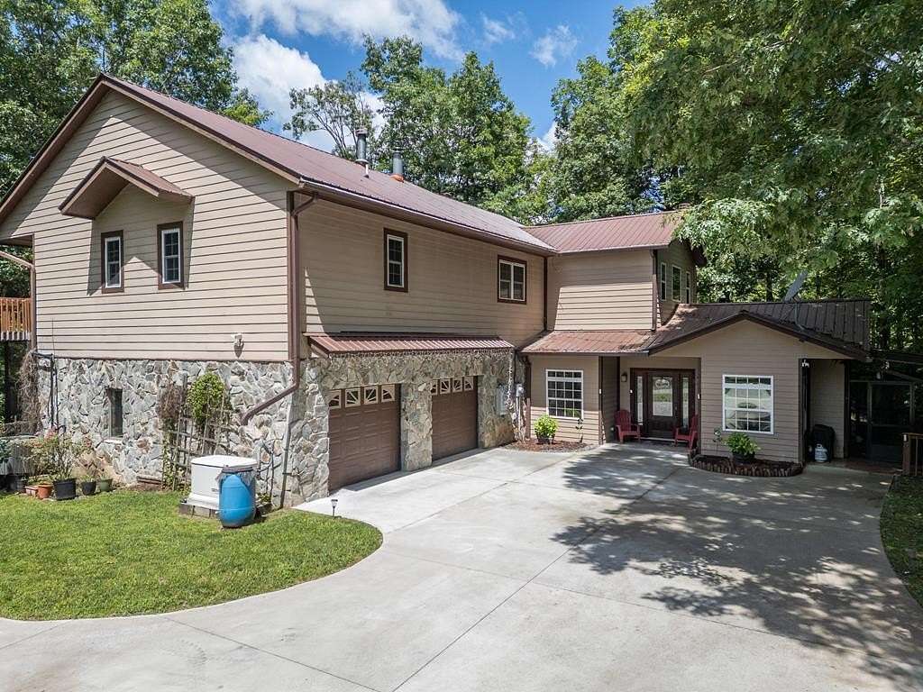 8.15 Acres of Residential Land with Home for Sale in Murphy, North Carolina