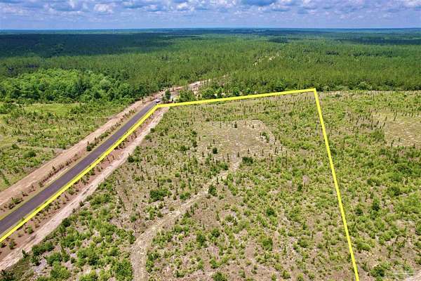 8.44 Acres of Residential Land for Sale in Jay, Florida