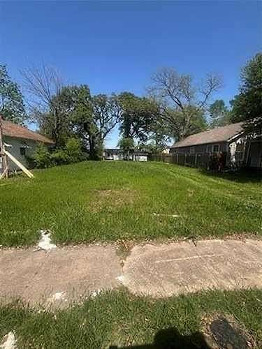 0.13 Acres of Residential Land for Sale in Dallas, Texas