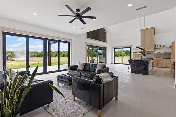 3 Acres of Residential Land with Home for Sale in Sulphur Springs, Texas