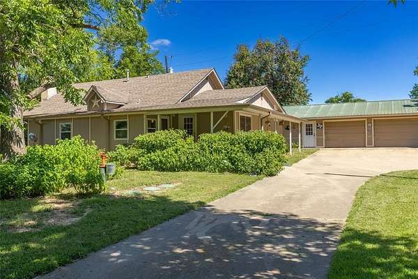 14 Acres of Land with Home for Sale in Quitman, Texas