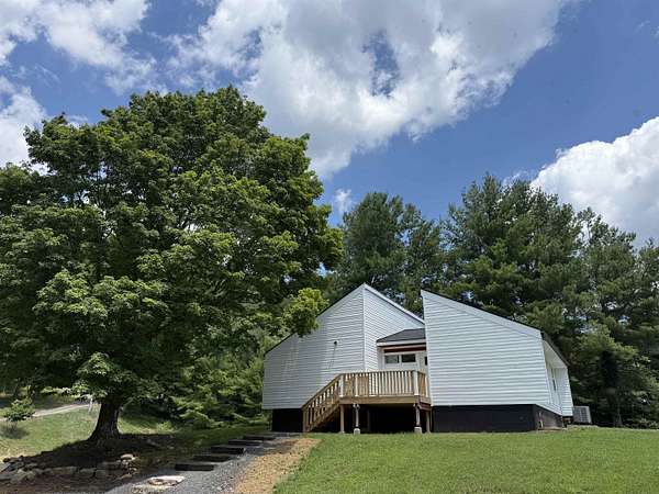 7.84 Acres of Residential Land with Home for Sale in Newport, Virginia