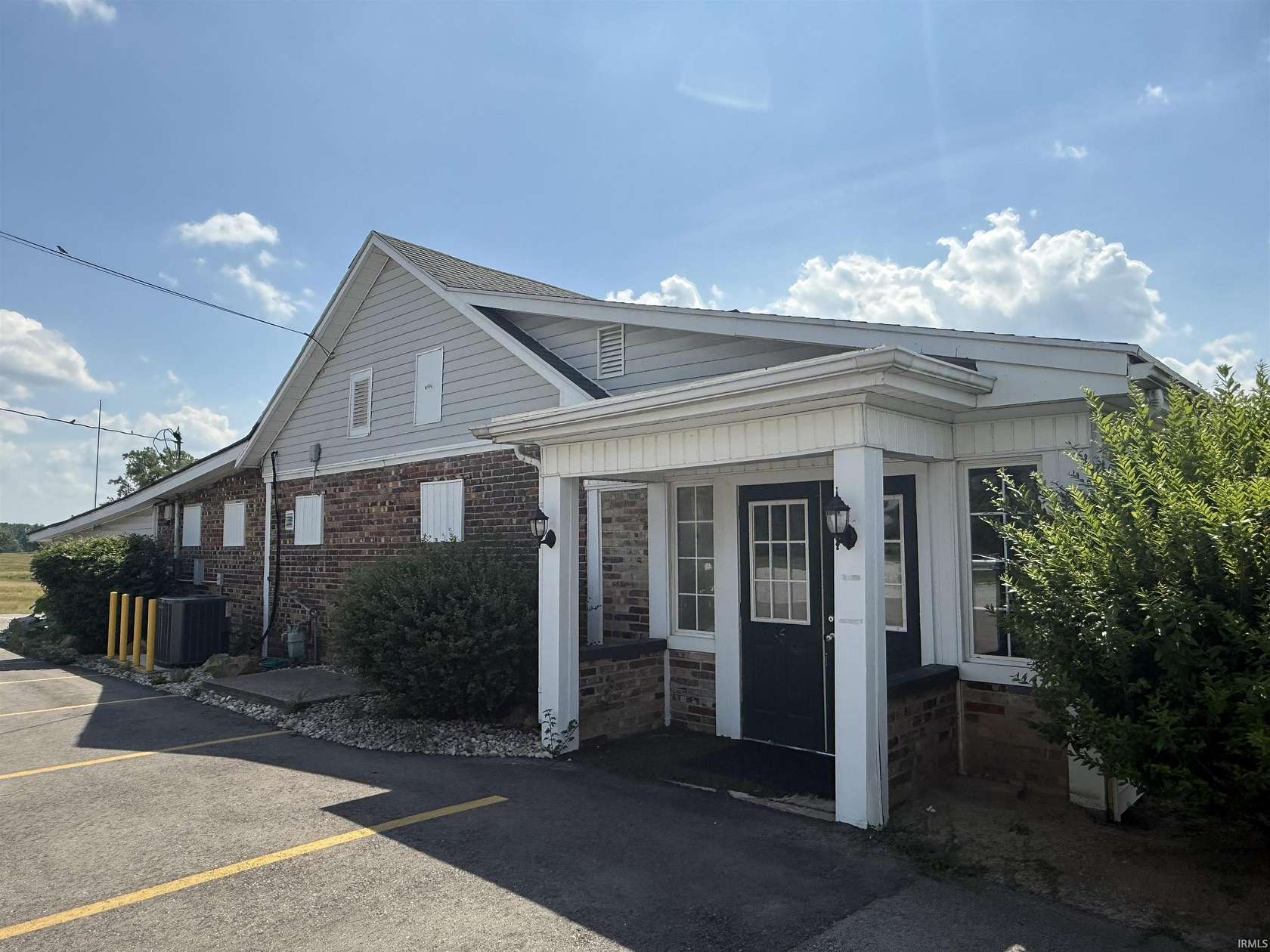 105 Acres of Land for Sale in Hartford City, Indiana