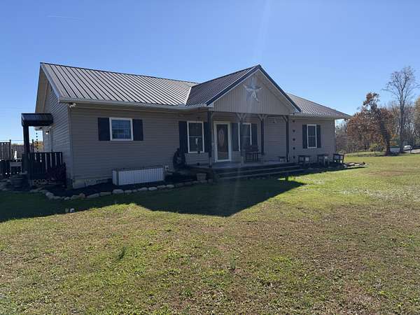 3 Acres of Residential Land with Home for Sale in London, Kentucky